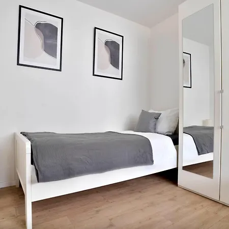 In The Center I Private Parking I Home2share Apartamento Dortmund